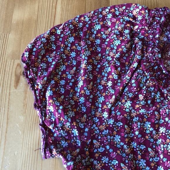 Flowy Top - Picture 4 of 4